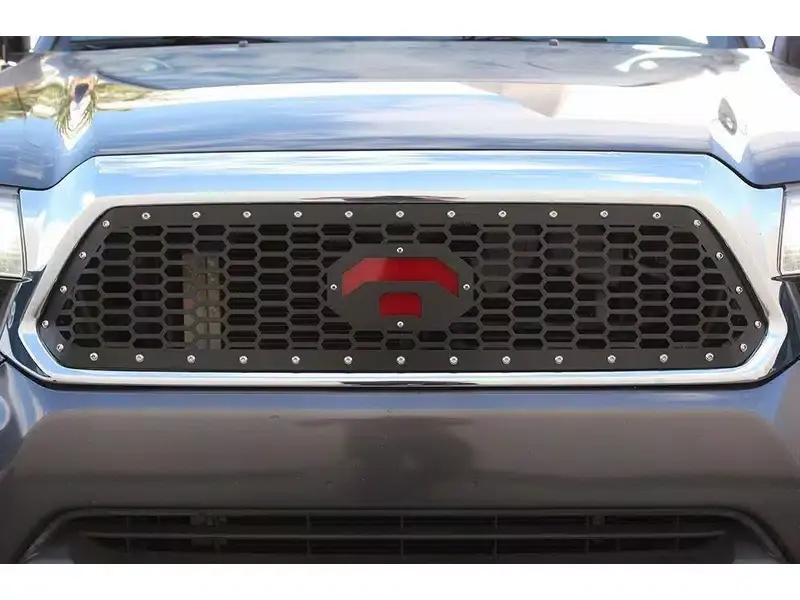 300 Industries Grille 8282 | RealTruck Place Order