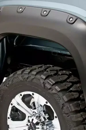 Bushwacker Pocket Style Boss Fender Flares 40943-02 | RealTruck Top Pick