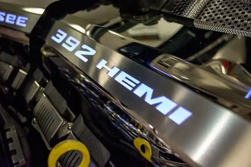 Illuminated Fuel Rail Covers with 392 HEMI Lettering; Green Fast Shipping