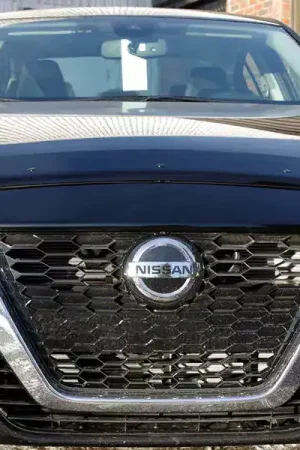 Focus Auto Design FormFit Hood Deflectors HD13A19 | RealTruck Free Delivery