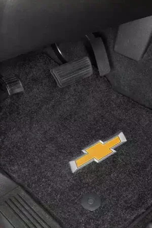 Lloyd Mats Ultimat Floor Liner UM039 | RealTruck Low Price