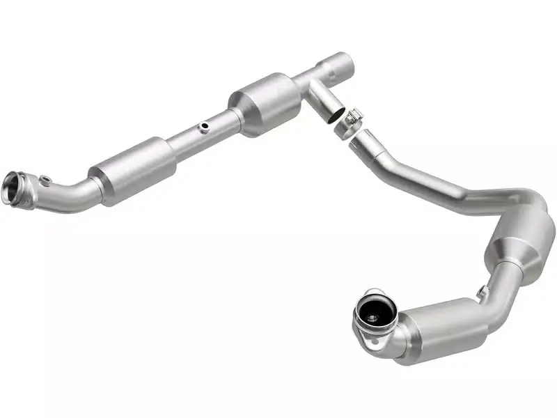 Magnaflow Direct-Fit California Catalytic Converter 5481439 | RealTruck Limited Offer