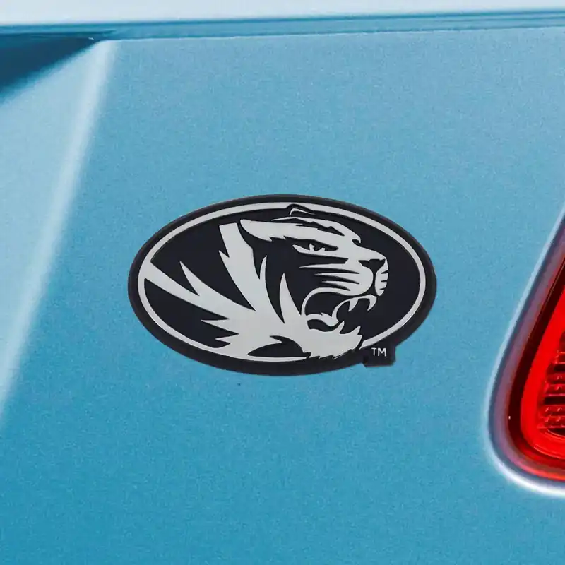 Deal University of Missouri Emblem; Chrome